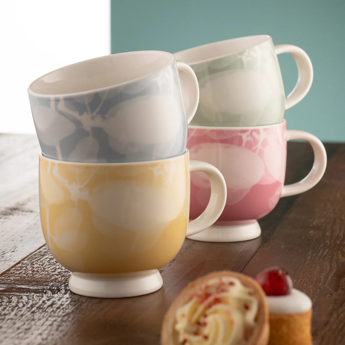 Belleek Living Laurel Footed Mug Set of 4 (9416)